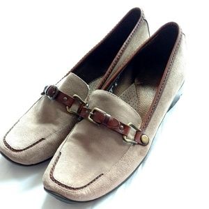 Sesto Meucci Tan Suede Loafers w/Buckle Detail sz9